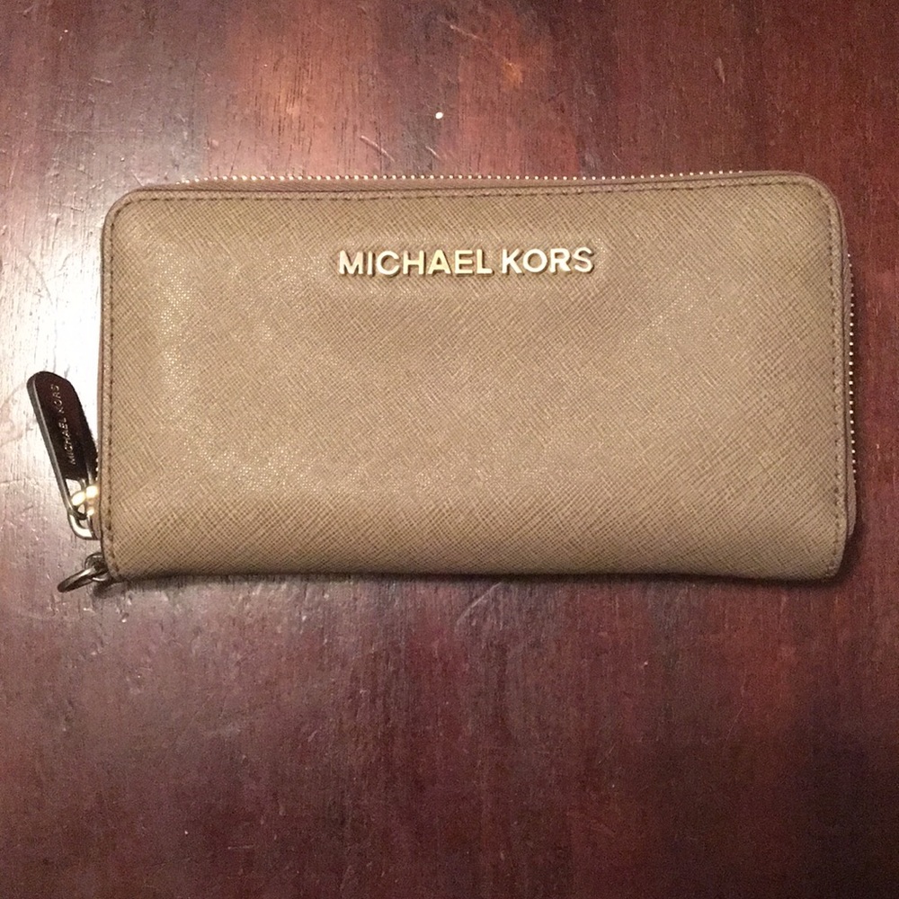 michael kors wallet